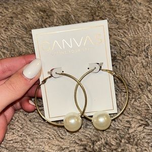 NWT Pearl earrings